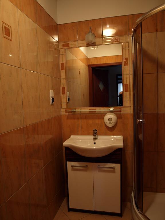 Hotel Irena モロンク エクステリア 写真